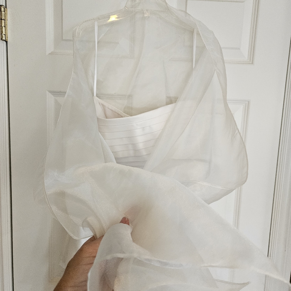 White strapless Dress - Picture 4 of 13